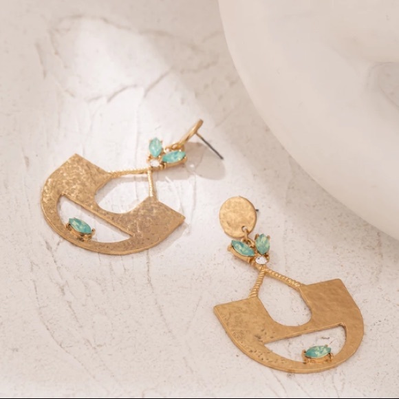 💛Gold plated statement drop earrings - Picture 2 of 5